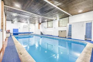 Bagshot Hydrotherapy Pool